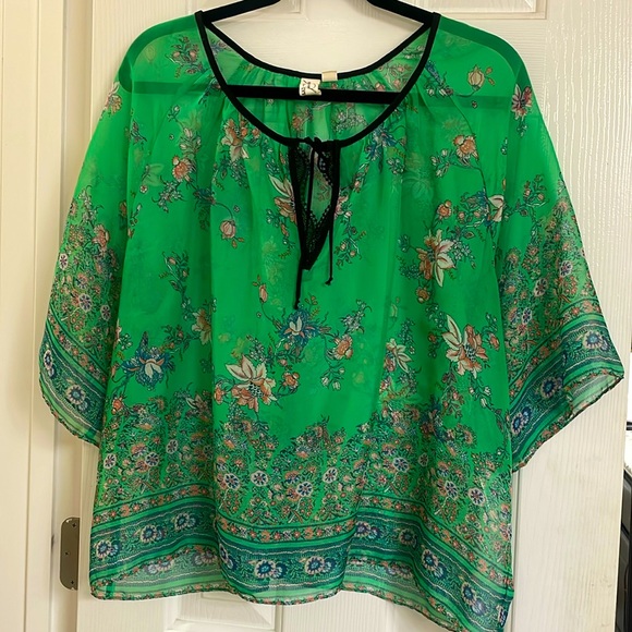 Anthropologie Green Blouse . NEW condition . Size Large - Picture 1 of 7